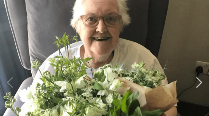 London Hospice Patients Given Gift Of Royal Wedding Flowers
